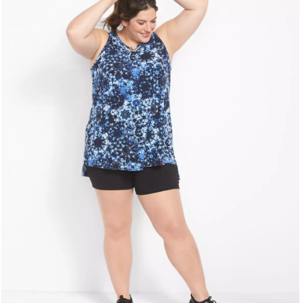 SOLD: Livi Biker Shorts | Size 38/40 | NWT - Picture 2 of 8